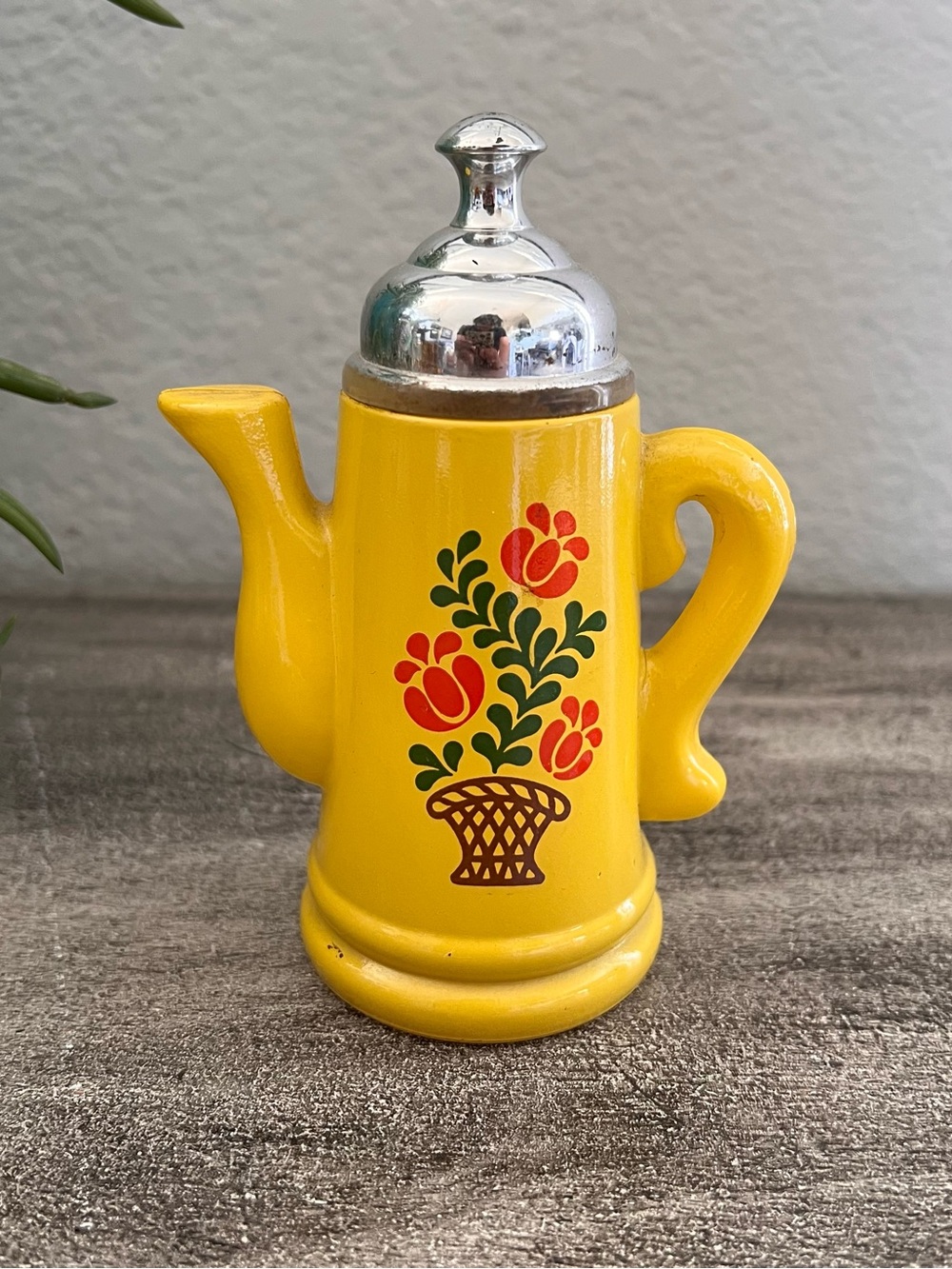 Avon Foam Bath Oil Empty Bottle Koffee Klatch Field Flowers Yellow Coffee Pot